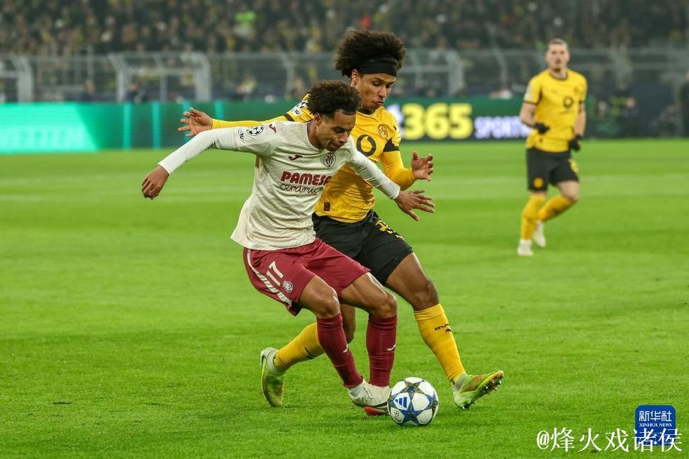 欧冠-吉拉西梅开二度福伊特染红 多特蒙德4-0大胜比利亚雷亚尔